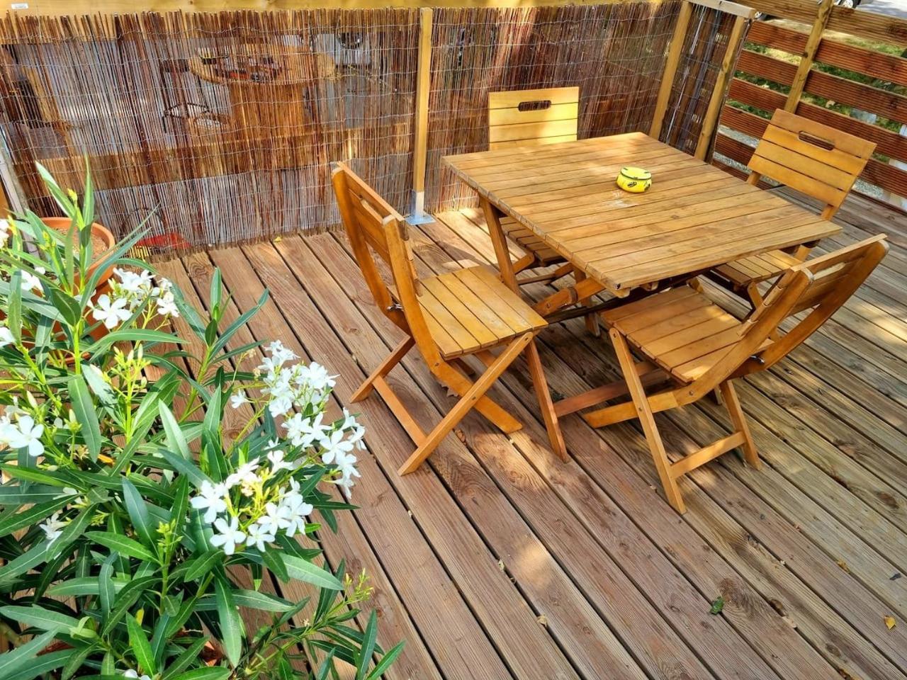 Peniche De Charme Avec Jacuzzi Sur Canal Du Midi Hotel Toulouse Exterior foto