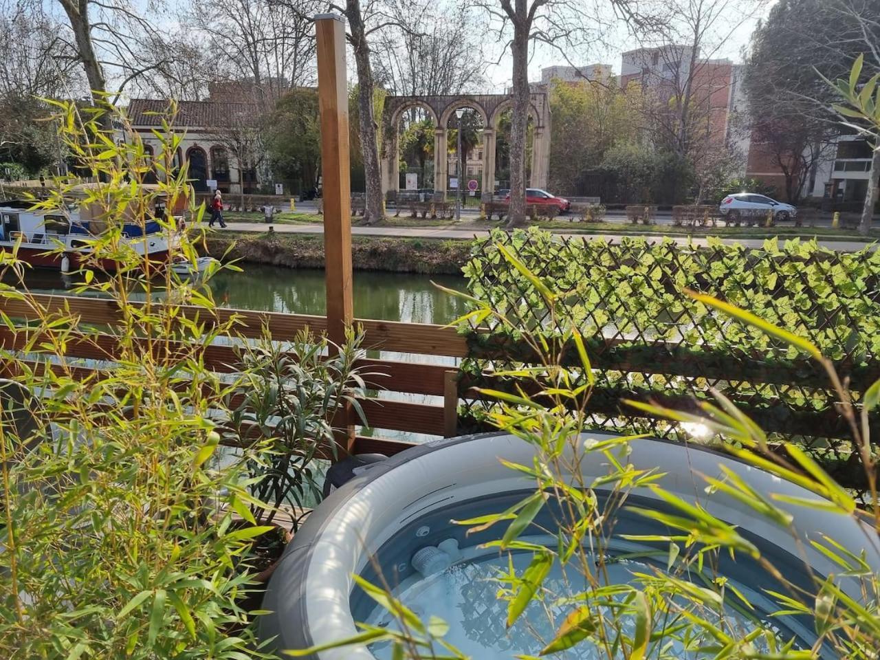 Peniche De Charme Avec Jacuzzi Sur Canal Du Midi Hotel Toulouse Exterior foto