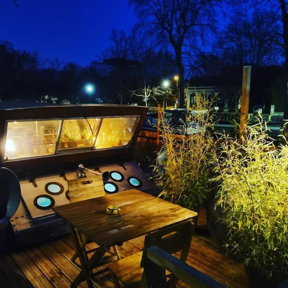 Peniche De Charme Avec Jacuzzi Sur Canal Du Midi Hotel Toulouse Exterior foto